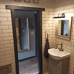 Domus Noe58 ホームステイ *