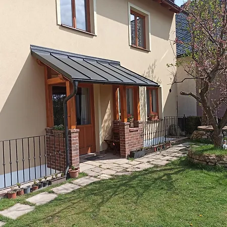 Domus Noe58 Homestay Litomysl